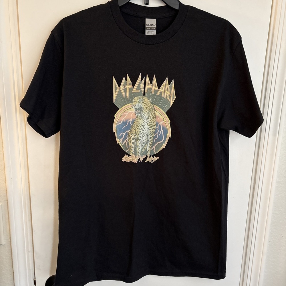 Def Leppard High N' Dry Black Retro Womens Medium Tee NWOT